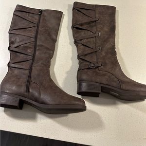 CURATED BY RUA'H KIBRIYA: Women's 11 Carly Faux Leather Boots